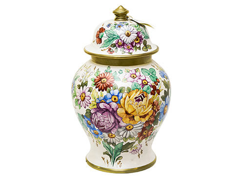 Декоративная ваза для цветов